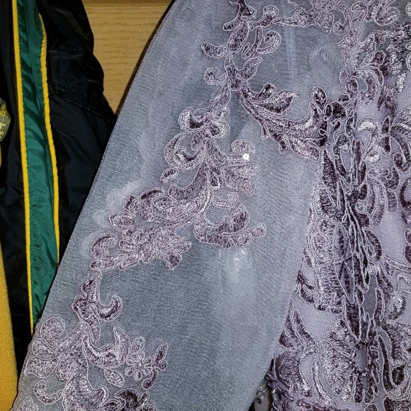 Dress - Picture 5 of 7